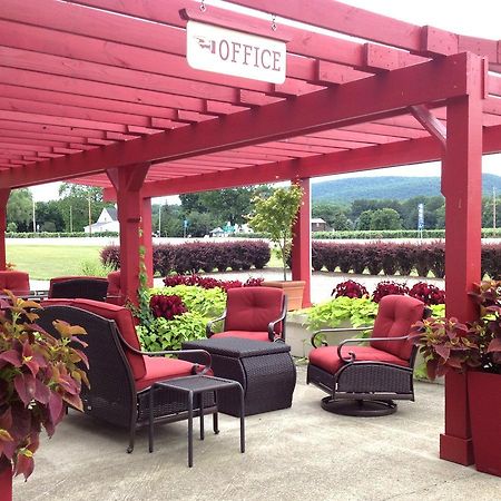 Vinehurst Inn & Suites هاموندسبورت المظهر الخارجي الصورة